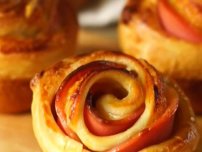 Розочки из слоеного теста с колбасой: быстро и вкусно!
